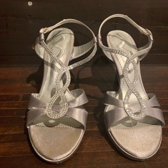 Silver diamond heels - Picture 2 of 3